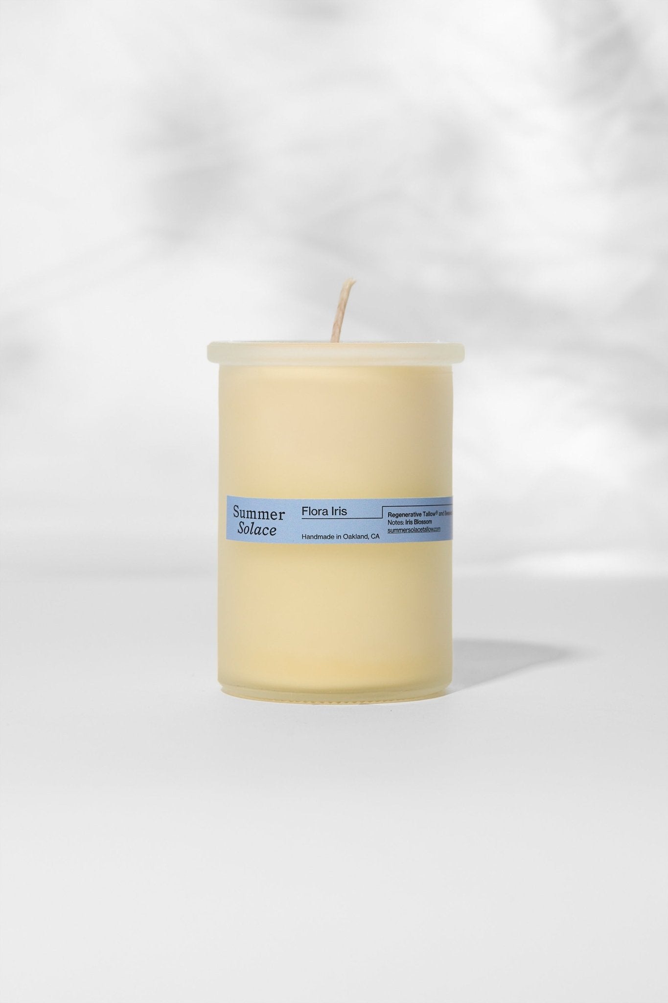 flora-iris-tallow-candle-with-orris-palo-santo-6-oz-9049924.jpg